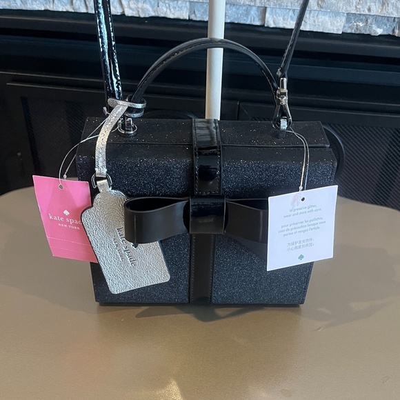 NWT Kate spade BLACK Wrapping Party Gift Box crossbody (K5998) - Picture 1 of 11